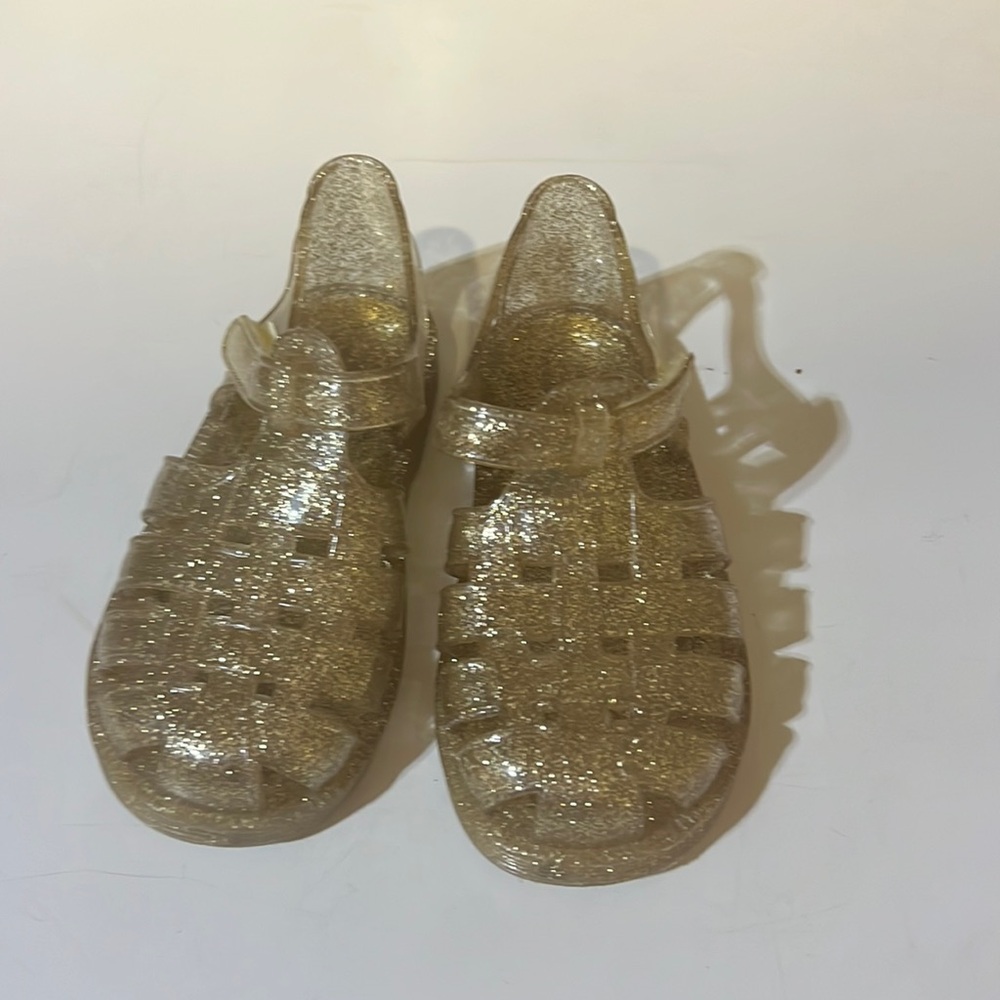 Gap kids gold sparkle jelly sandals size 8